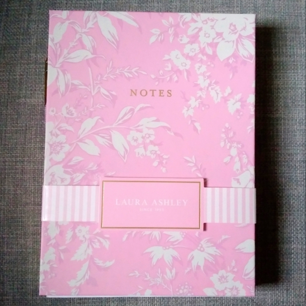 New Laura Ashley deluxe floral notes flip pad and pen set - Picture 2 of 5
